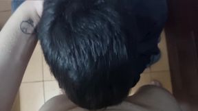 abaixei as calca dele e enfiei a rola