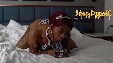 Hot Ebony Cow Milks Herself