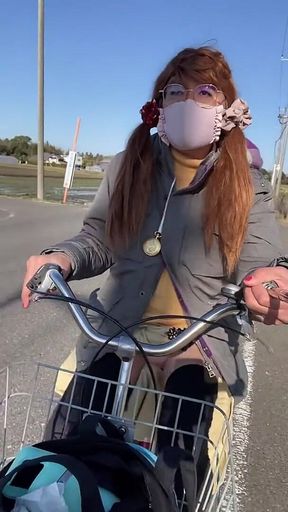 No.140 Panty-showing Cycling