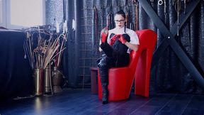 Hot Lady With Hot Boots (FULL HD) – Diana