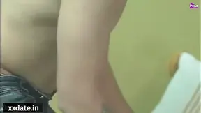 Nokar Ne Akeli Malkin Ke Sath Kiya Sex