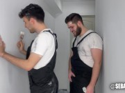 le rompe el culo a su compañero en el trabajo