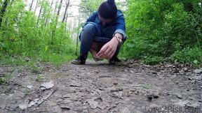 All natural - Ingrid is peeing and wiping herself with a leaf, several peeing attempts