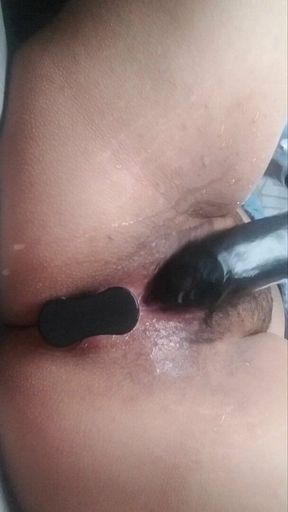 Latina Plays With Her Fat Juicy Pussy In The Car