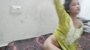 Big step sister ko paise dekar jabar dasti pela