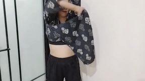 Bathroom me gyi step sister ko jabar dast choda