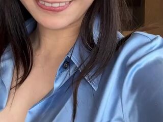 button up or button down