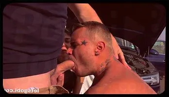 Bisexual Car Trouble: Hardcore Gay Fetish Sex Outdoor Threesome