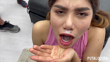PutaLocura - Adorable peruana Marina Gold llena de semen en bukkake