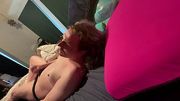 Trans girl tries to cum on her own face