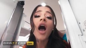 BRAZZERS - Ryan Reid Finally Gets Her Tight Ass Stuffed Just The Way She Wants By Oliver Flynn