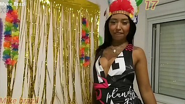 Carnaval 2024 com 4 rabuda muito gostosa uma festa muito top