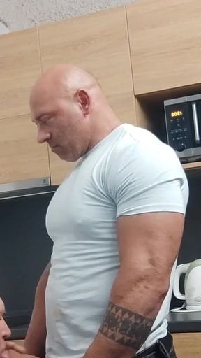 Bodybuilder Friend Mr Guru Get Sucked off Again Dexterxxl