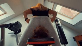 Ass in yoga pants dominates MP4