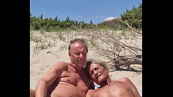 Live sex show recording, nudist beach, mobile version 4K, shemale girlfriend and cis man19.05.2025 2