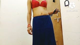 Indian bhabhi in saree remove clothes and pussy fingering