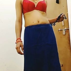 Indian bhabhi in saree remove clothes and pussy fingering