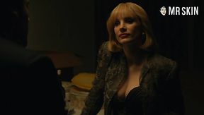 Nice and real movie pro Jessica Chastain flashes her nice tits and nipples