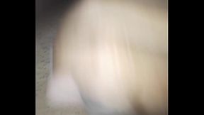 Novinho batendo punheta