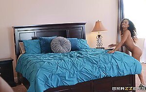 Strap-on strap off, Demi Sutra, Kira Noir, Small Hands