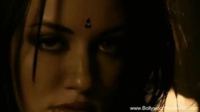 Easy-on-the-eyes siren's stripping smut