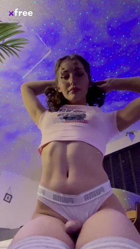 summertimejames using 2 hands to cum