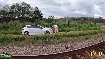 Fudendo a novinha nos trilhos do trem - Manoella Fernandes - Pitt Garcia