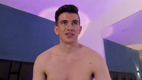 Mikael Slow Private Show