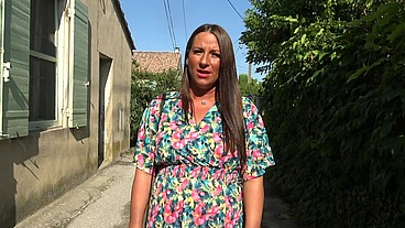 Elle en réclame toujours plus cette coquine de Mila...