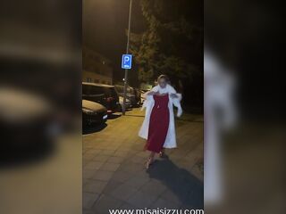 It takes a peculiar set of skills to please a mother I'd like to fuck