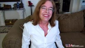 ”Bushy Gilf Pusssy Pleasured with Toy”