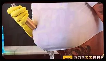 Sensational Kitchen Encounter: Scott Nails Takes Control