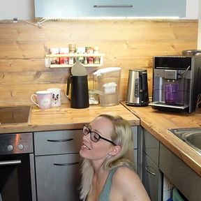 Am I That Cunning? My First Facial Insemination!