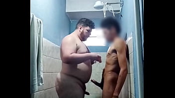 Em breve - Encanador veio trocar o chuveiro e acabou me fodendo no banheiro mesmo (ASSISTA AGORA NA MINHA ASSINATURA)