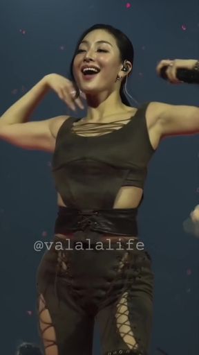 Hottie Asian K-pop girl shows off her moves