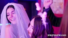 sara diamante fucks the stripper at a bachelorette party