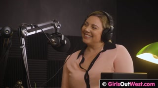 Chubby hairy lesbian Katie gets both her holes licked