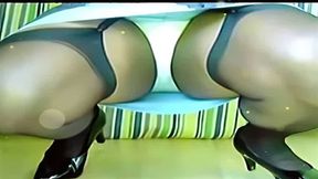 BlueGirl70 Sexy Squat Panties Flash