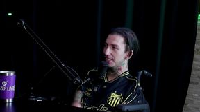 a cadeira foi feita pra transar, nao fez alguns fetiches, se masturba com as duas maos e brinca com a sua deficiencia - gabriel do olhar sob rodas (sheer/red)