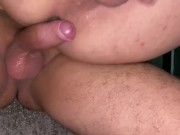 ESPIO A MI MADRASTRA TRANSEXUAL
