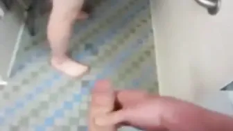 Public Shower Cruising Leads to Mutual Blowjobs