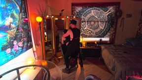 Mirror, Mirror on the Wall - Who Has the Juiciest Booty of Them All?