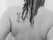Miss Ellie bbw washes body