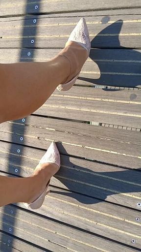 Ipnotizzato dal suono dei miei tacchi 👠👠👠