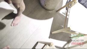 esposa follando frente al marido en show cuckold y termina en trio