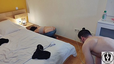 STEP DAUGHTER BUTTCRACK IN JEANS ASSSJOB PUSSY SPREADING