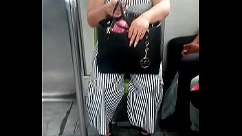 Metro CDMX tetas voyeur bbw