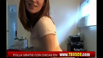 Tbusco: Estudiante espa&ntilde_ola zorreando en la webcam