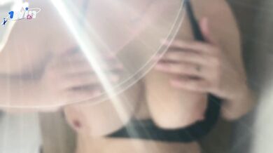 Famosinha do tik tok viraliza no porno