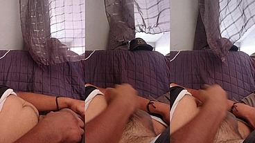 Me jalo la verga asta que me vengo